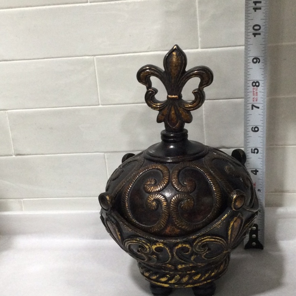 Resin Trinket/Candy Dish with Lid Decor - Picture 16 of 16